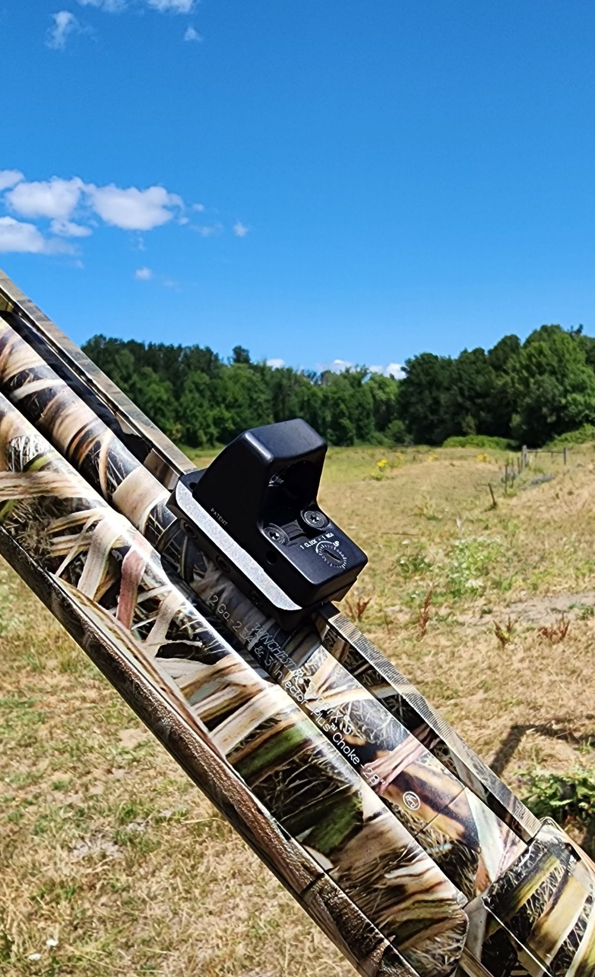 red dot on shotgun red dot for waterfowl hunting shotgun